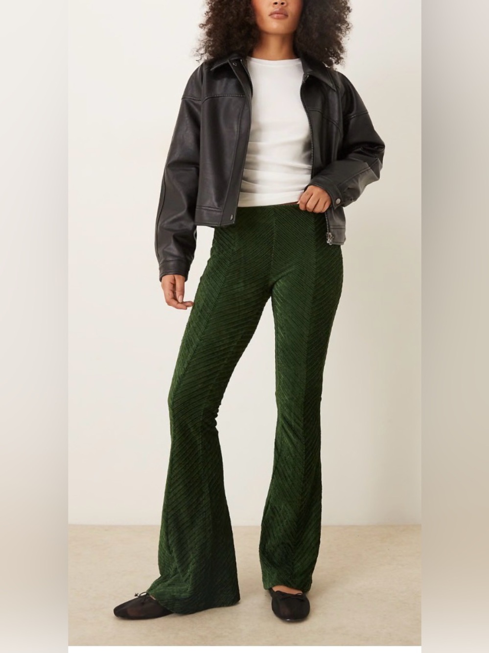 FREE PEOPLE Penny pull-on velvet flared pants in green size extra small